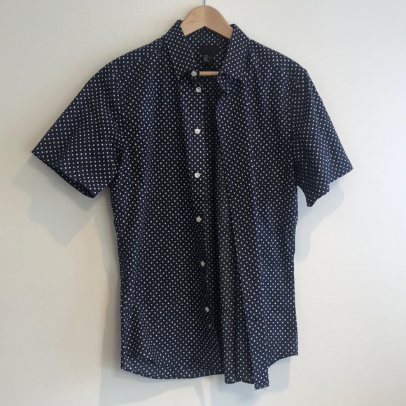H&M Other - H & M Short sleeve button down dress shirt, men’s medium slim fit